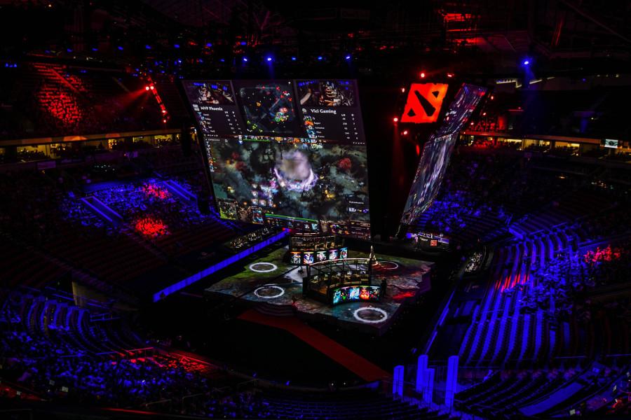 As+many+as+12%2C000+spectators+descended+on+KeyArena+in+Seattle+to+watch+teams+play+Dota+2%2C+a+5-on-5+video+game.+%28Bettina+Hansen%2FSeattle+Times%2FTNS%29