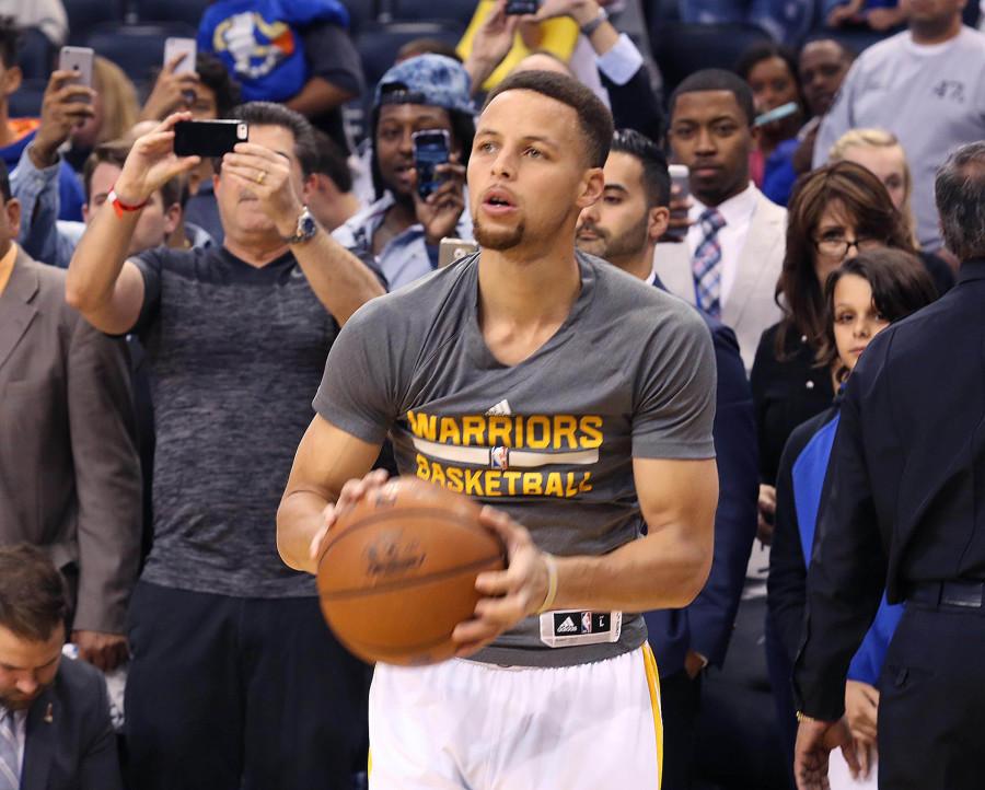 Steph+Curry+has+the+season+record+for+three-points+with+288.+Curry+has+led+the+NBA+in+threes+for+the+past+three+seasons