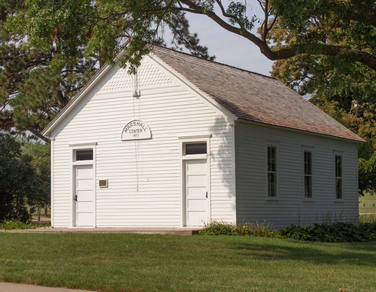 One-room+schoolhouse+history+lesson