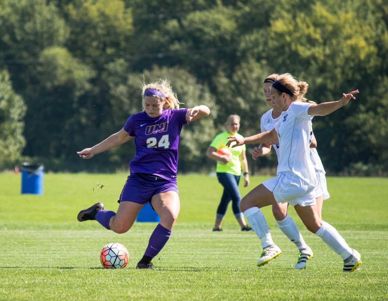 Sarah Brandt (24) received the MVC offensive POTW.