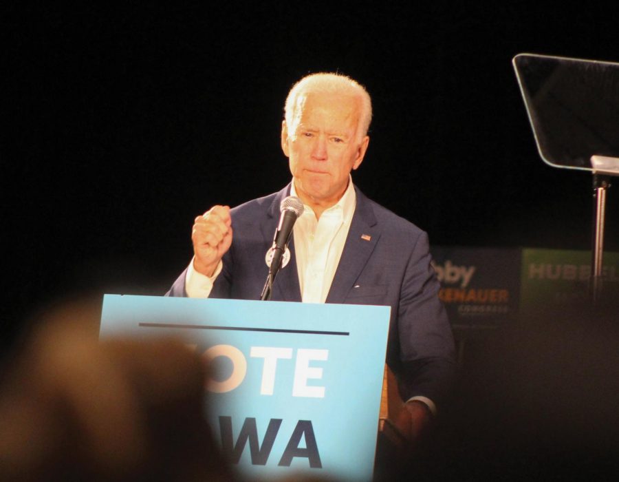 Former VP visits Iowa ahead of elections