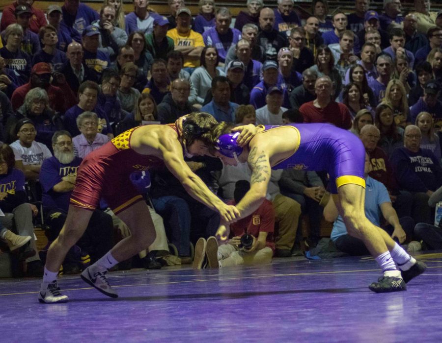Wrestlers defeat Iowa State for third straight time