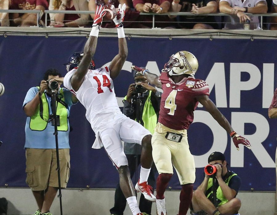 D.K. Metcalf shows athleticism