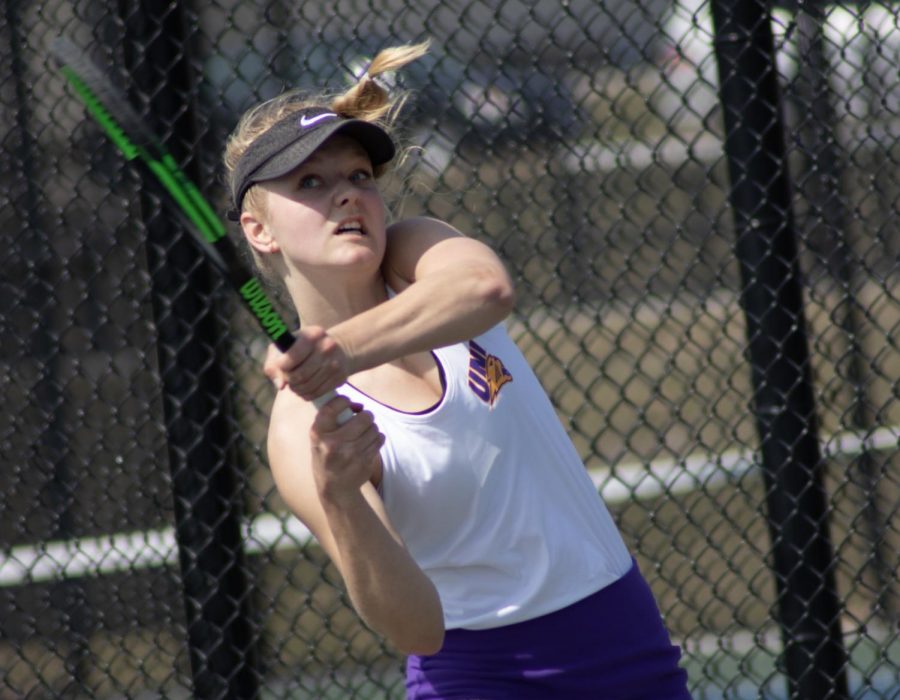 Panther tennis falls to 0-2 to start conference play