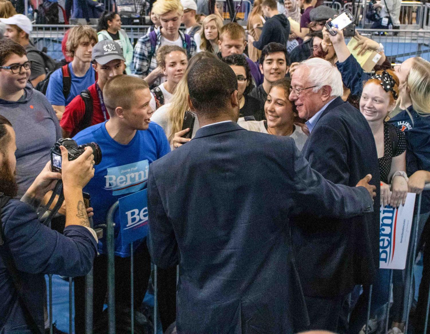Bernie+Sanders+rallies+in+West+Gym