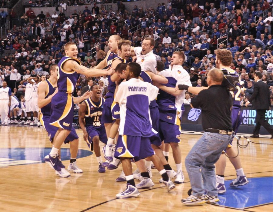 Marc Sonnen, far left, celebrates after upsetting the No. 1 Kansas Jayhawks in 2010.