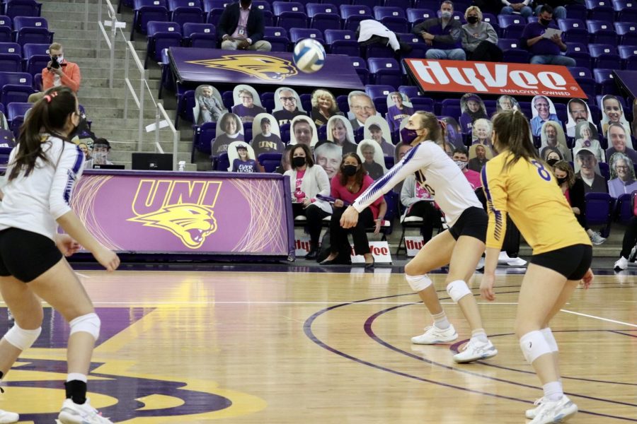 UNI+rallied+back+for+a+thrilling+3-2+victory+in+the+second+game+of+their+weekend+series+against+Southern+Illinois.+The+final+three+sets+of+the+game+were+decided+by+the+final+point.