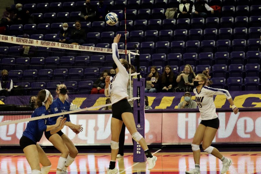 UNI split their two games with Loyola-Chicago on Sunday and Monday. Their record on the season is now 7-11 overall and 7-7 in MVC play.