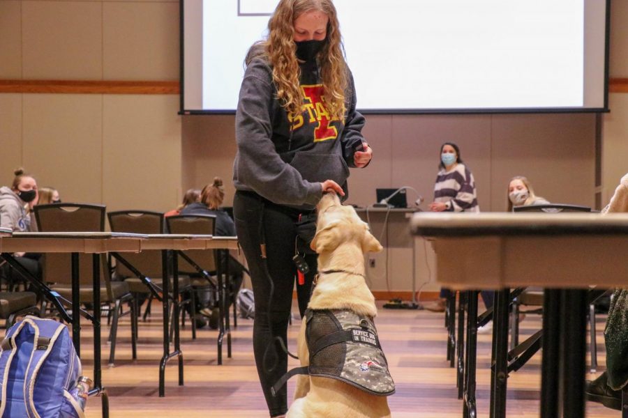 Students learned about Active Minds, the Psychology Club and Retrieving Freedom while discussing mental health in college students.