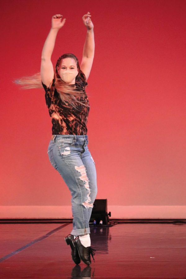 Orchesis members choreographed and performed a variety of artistic pieces at their annual gala on April 9 and 10.