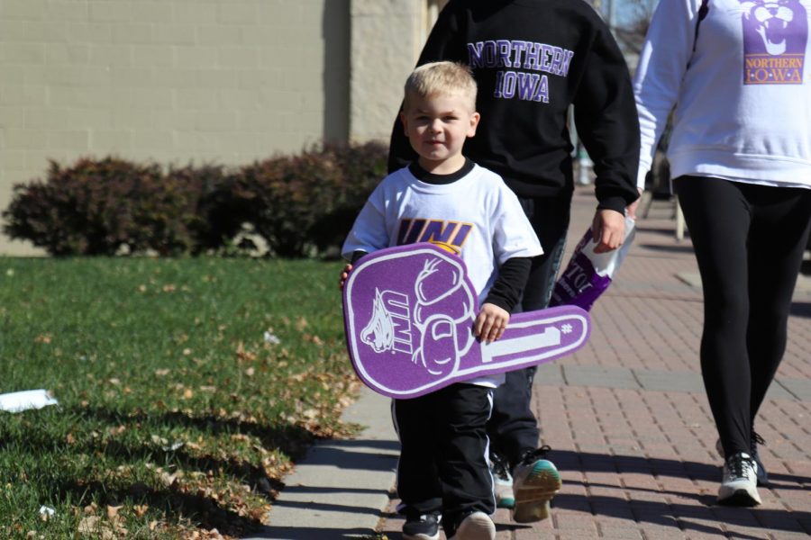 PANTHER PORTRAIT: Family Weekend