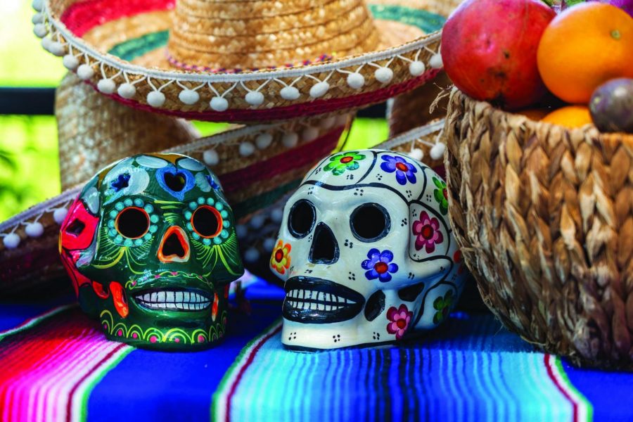 El Dia de los Muertos es celebra en primer dia de Noviembre.