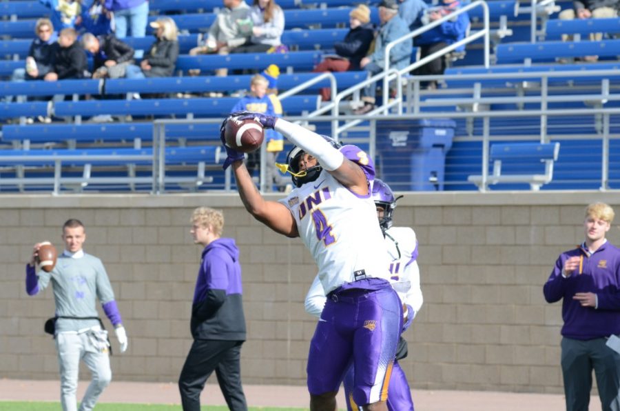 The Panthers lost their second-consecutive road game this past weekend, falling to Missouri State in Springfield. After trailing by two touchdowns late in the game, UNI came back to tie the score at 27, before give up a touchdown in the final minute to fall 34-27.