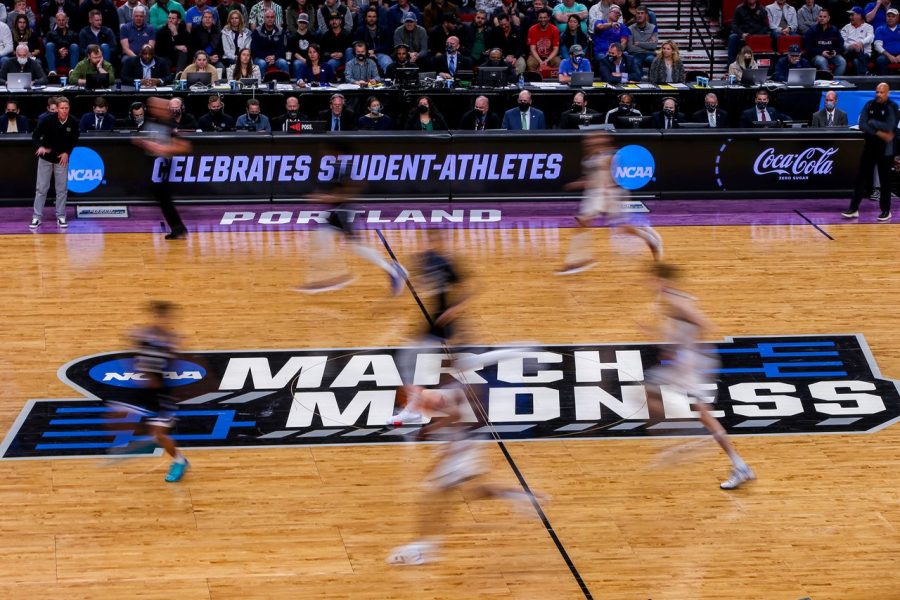 Each+year+during+the+NCAA+mens+basketball+tournament%2C+there+always+seems+to+be+a+lower-seeded%2C+underdog+team+that+knocks+off+the+best+teams+in+the+tournament.+Many+factors+contribute+to+possible+reasons+for+this%2C+but+one+things+is+certain+upsets+are+practically+guaranteed+to+happen+each+March.+