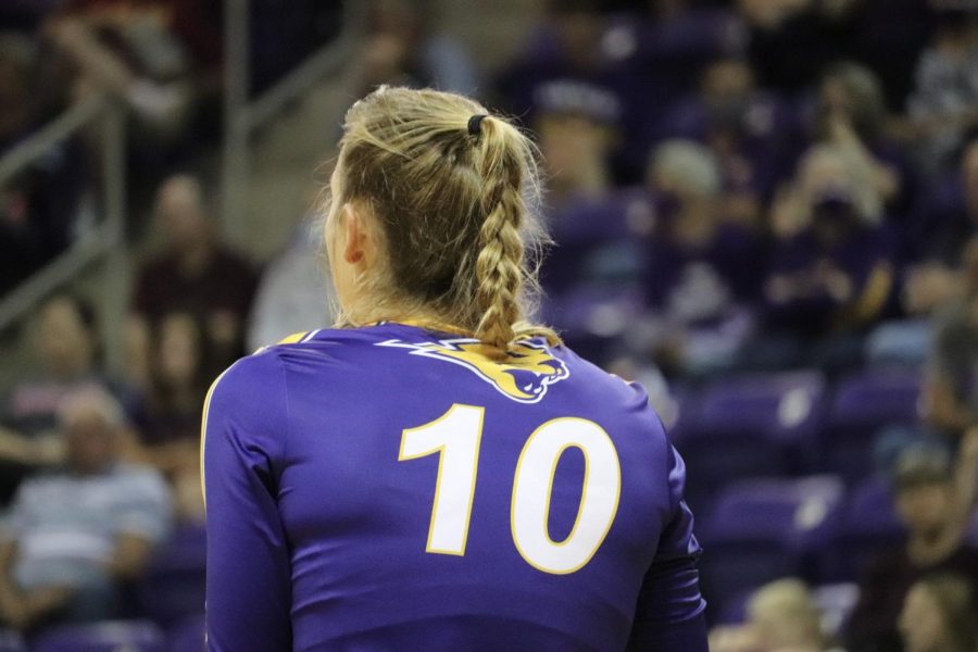 The+UNI+volleyball+team+put+up+a+strong+showing+against+defending+national+champion+Wisconsin+during+their+spring+season%2C+but+ultimately+lost+the+match.