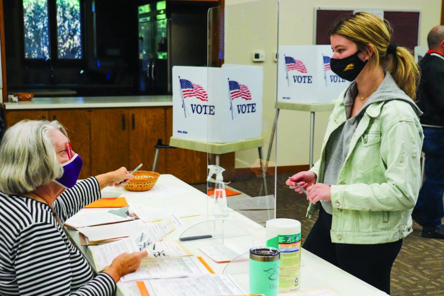 Iowas midterm elections will take place on Nov. 8 Absentee ballots may be requested as early as 70 days in advance and must now be received at least 15 days before the election. 