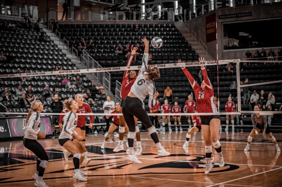 Tayler+Alden+%286%29+attacks+during+the+match+against+SEMO.+UNI+swept+the+Redhawks+on+Saturday%2C+25-14%2C+24-20%2C+and+26-24.