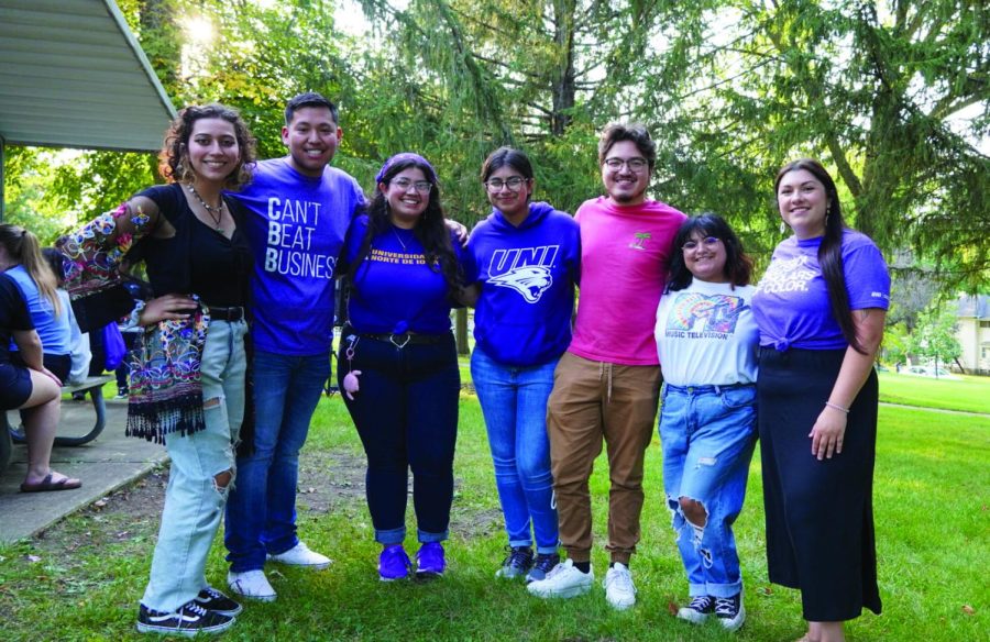 The UNIdos executive team at the Carne Asada event. 