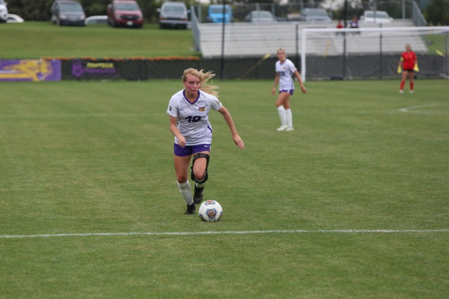 Sophia Balistreri (19) scored the only goal of the day during the first overtime period, securing UNIs 1-0 win over Belmont at the Missouri Valley Conference Tournament. 