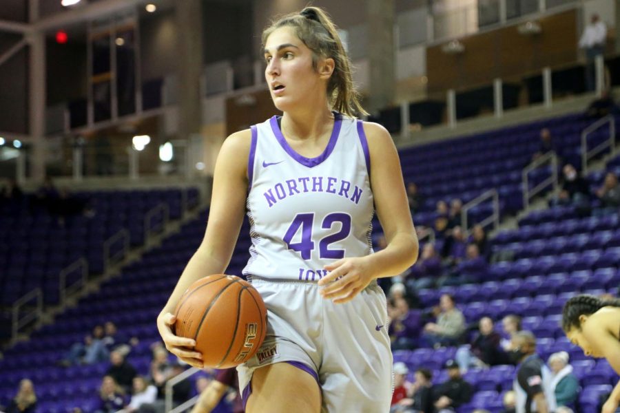 Grace+Boffeli+%2842%29+finished+with+a+double-double+in+UNIs+97-46+exhibition+win+over+Cornell.+Boffeli+scored+18+while+adding+11+rebounds.+