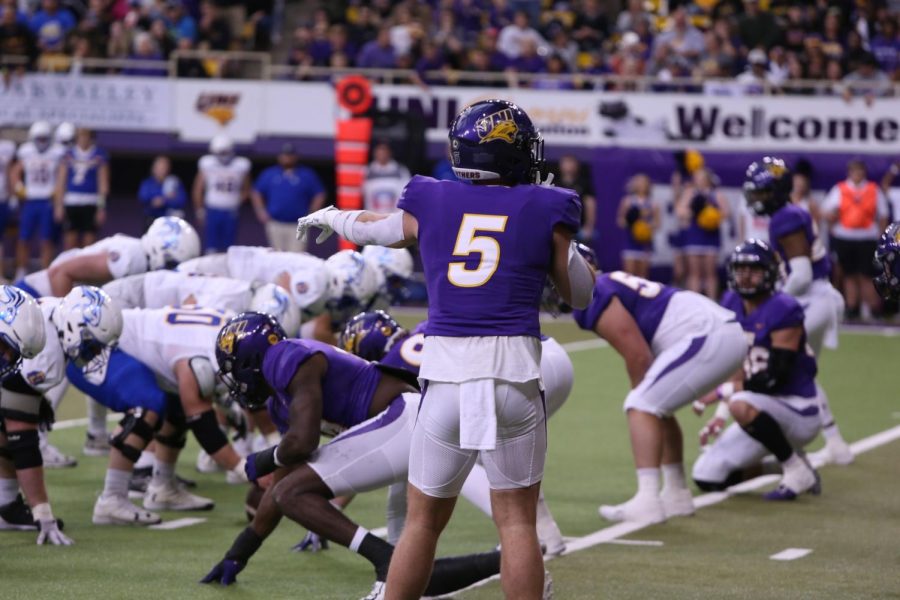 Korby+Sander+%285%29+finished+with+career-high+14+tackles+in+UNIs+31-28+loss+to+No.+1+South+Dakota+State+on+Saturday.+
