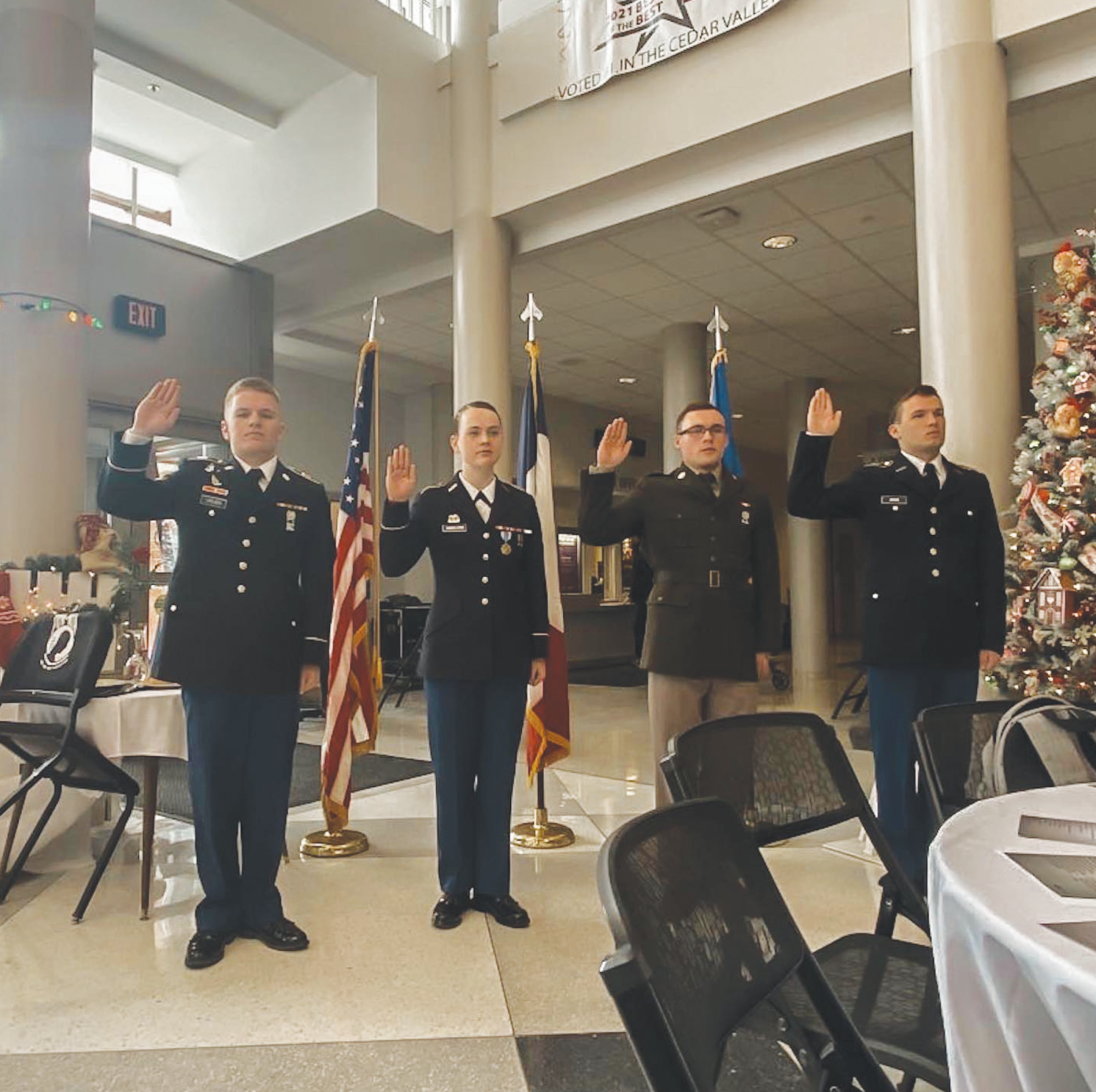 UNI+ROTC+celebrates+future+Army+officers+with+contracting+ceremony