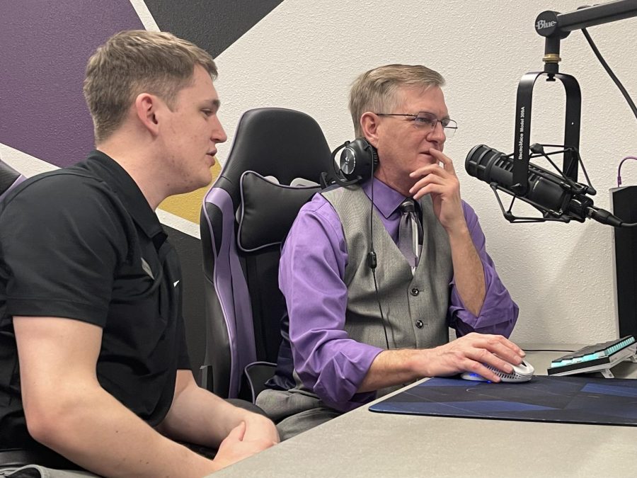 University President Mark Nook joined Panther Esports for the launch of their campus-wide Minecraft server. Panther Esports President Tanner Brain joined President Nook for a livestream of him playing the game in the Esports Lounge in Maucker Union. 