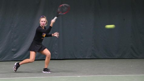 Andrijana Brkic picked up a dominant win in her singles match against Minnesota State on Saturday, winning 6-1, 6-1. 