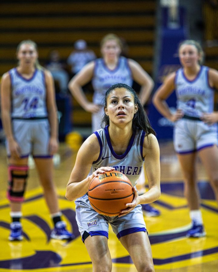 Maya+McDermott+attempts+a+free+throw.+McDermott+is+having+a+breakout+season+in+her+first+year+as+the+starting+point+guard.+