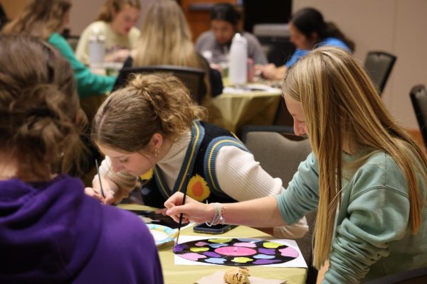 PHOTO SLIDESHOW: CAB gets crafty in the Union