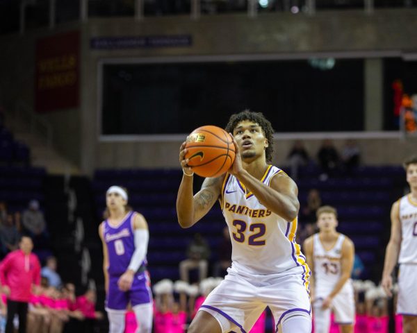 Tytan Anderson (32) scored 15 points for the Panthers, helping to achieve their win over the Evansville Purple Aces on January 23.