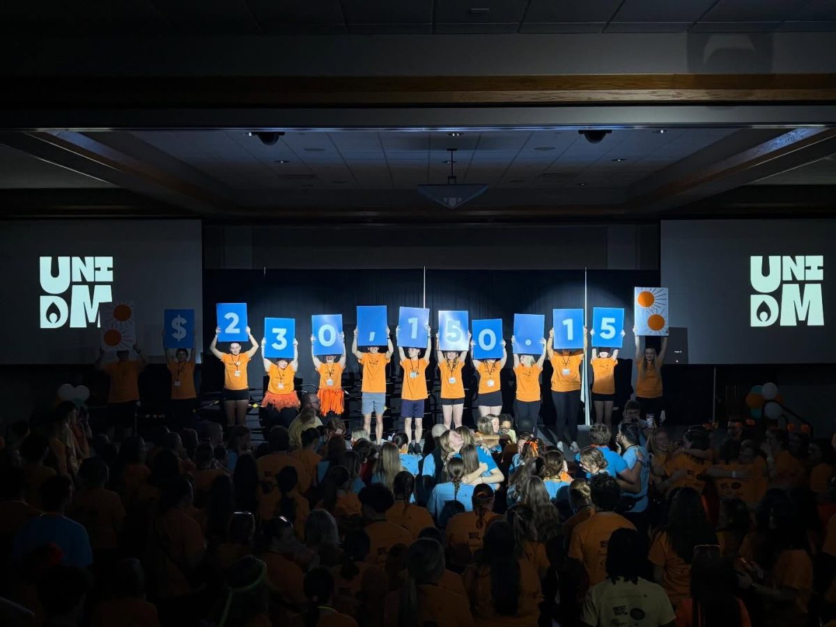 El Maratón de Baile de UNI recaudó $230,150.15 en el evento Big Give.