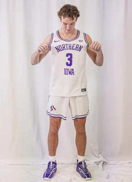 UNI men’s basketball adds transfer guard Grayson Uelman